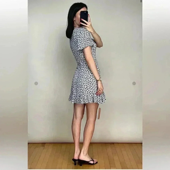NWT Reformation  White & Blue Floral Beesley Dress IN US 2 - Picture 2 of 7